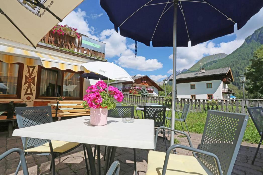 Gasthof Albergo Neuwirt Val di Vizze Exterior photo